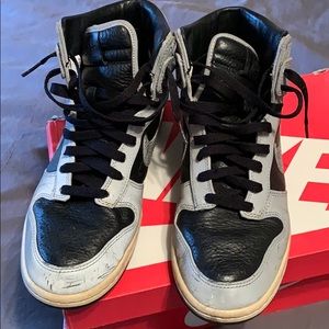 Nike dunk high. Black/reflective silver